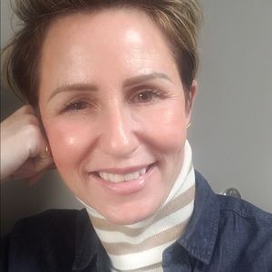 Meet your Posher, Noa